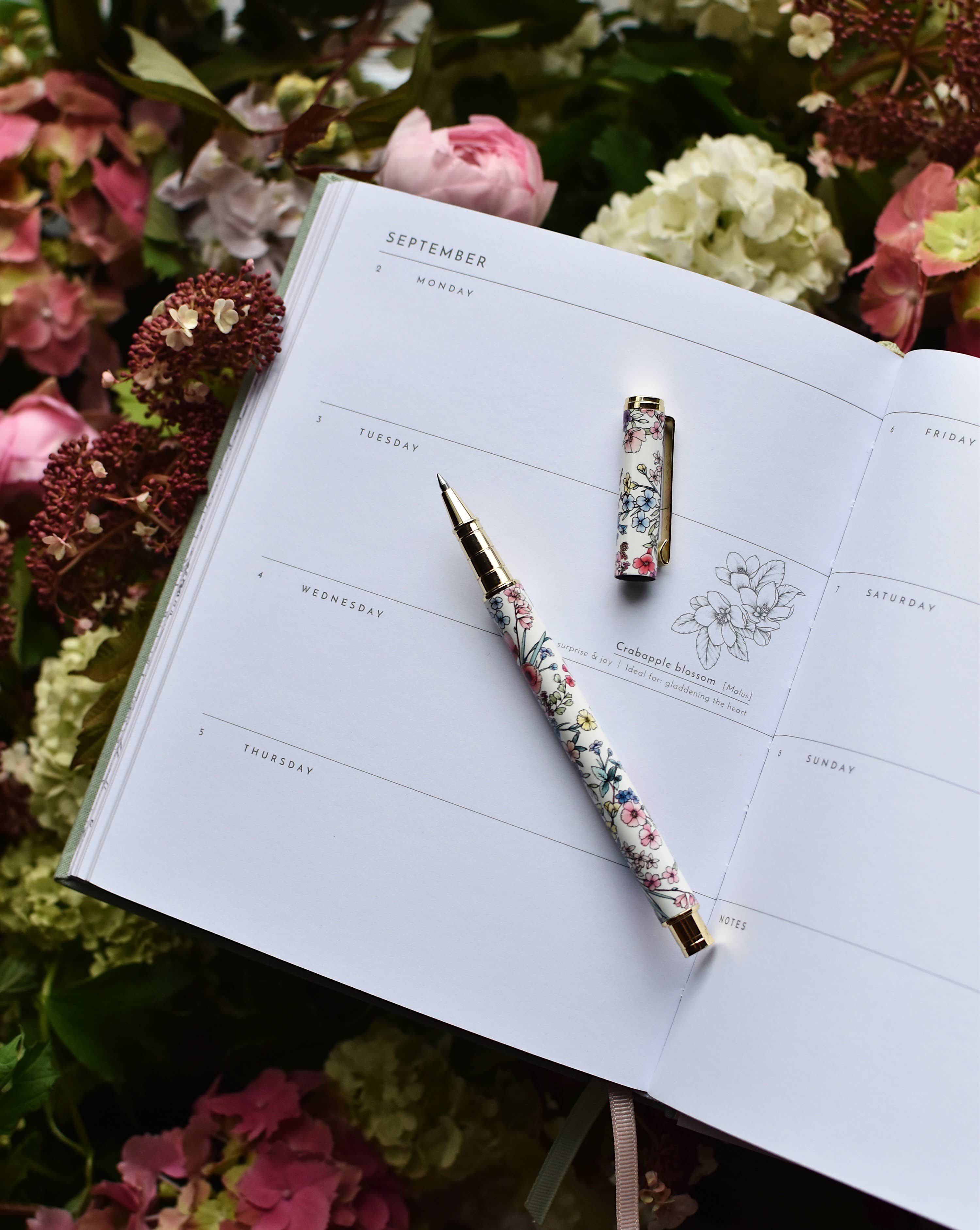 Blooms in White - Rollerball Pen (Boxed)
