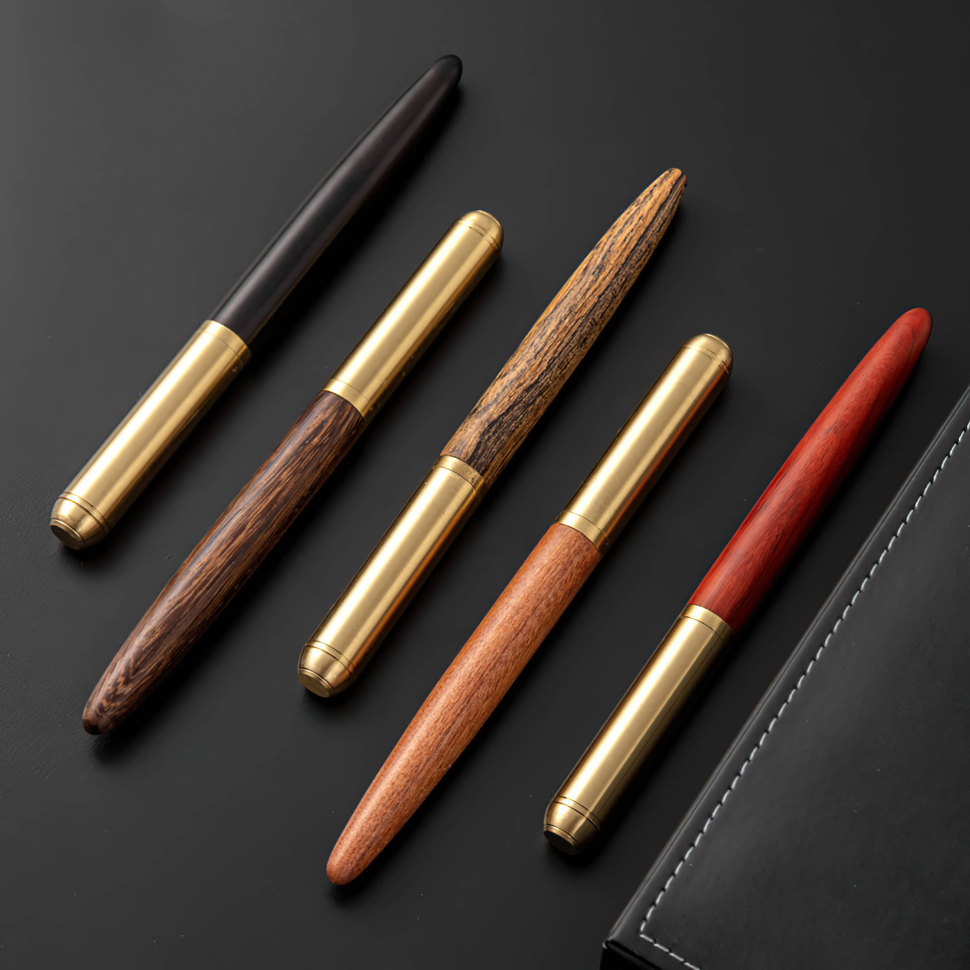 Handmade Wood Fountain Pen | The Hemmingway : Red Rosewood (Boxed)