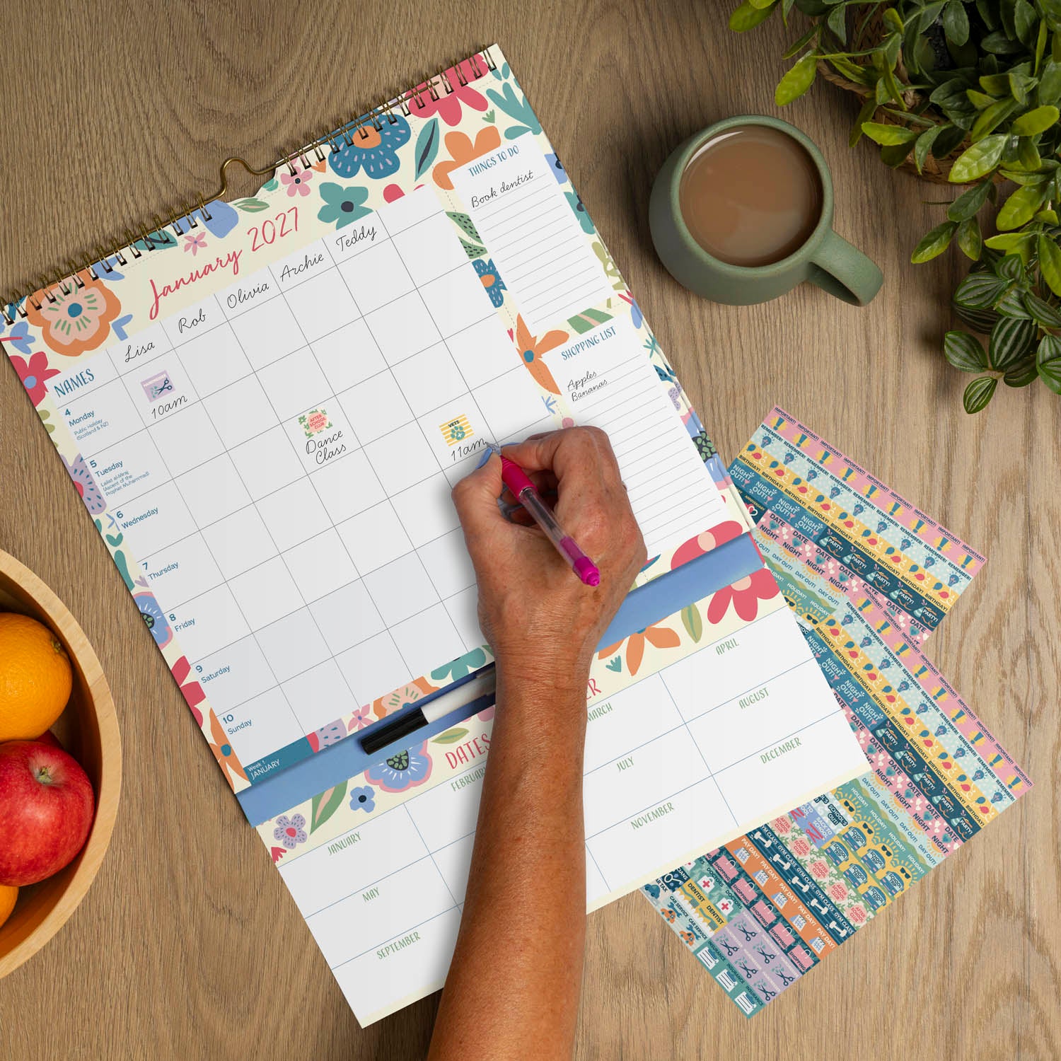Weekly_Family_Planner_Floral_2027_Lifestyle.jpg